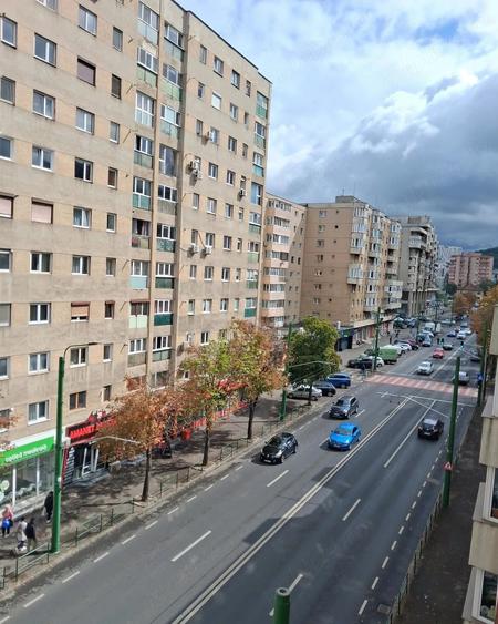 Apartament cu 2 camere decomandat în Centrul Civic