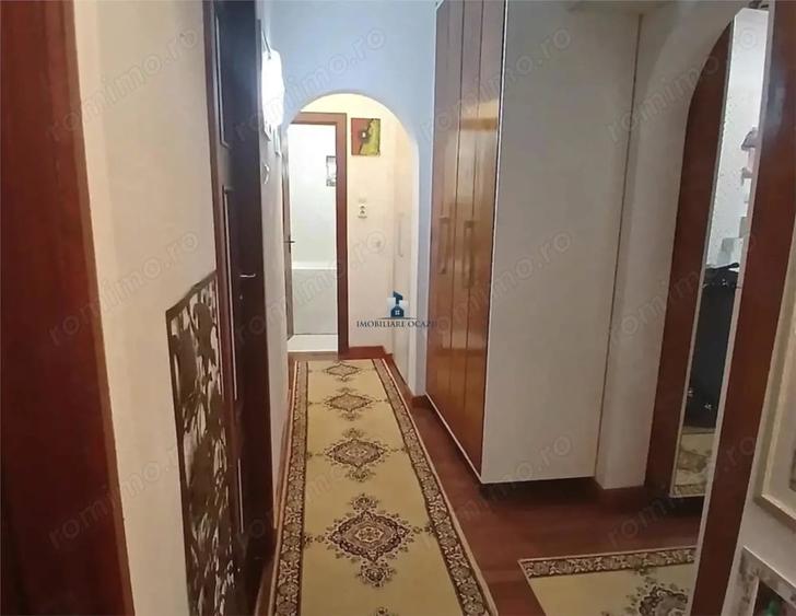 Apartament cu 4 camere decomandat în Apărătorii Patriei