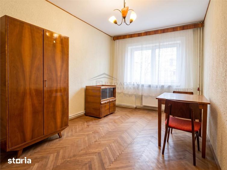 Apartament cu 3 camere decomandat în George Enescu