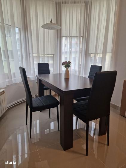 Apartament cu 4 camere, mobilat în Herăstrău