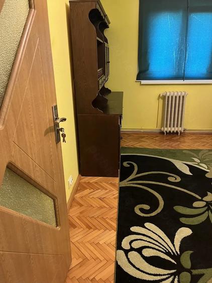 Apartament cu 3 camere decomandat în Fabric