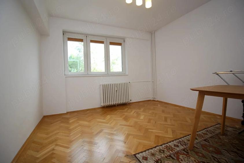 Apartament cu 3 camere decomandat în Mihai Bravu