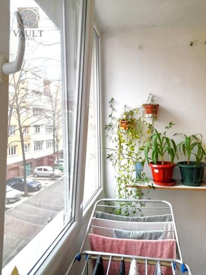 Apartament cu 4 camere decomandat, mobilat în Drumul Taberei