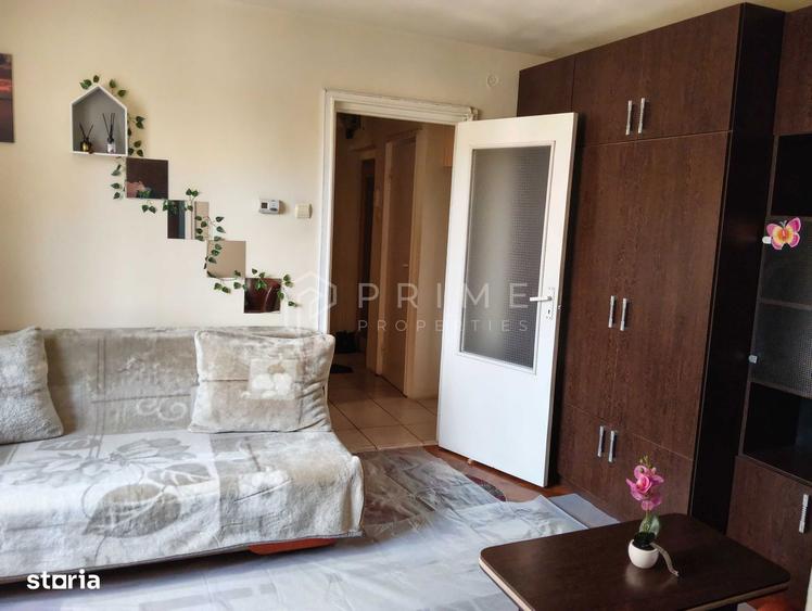 Apartament de va^nzare - 2