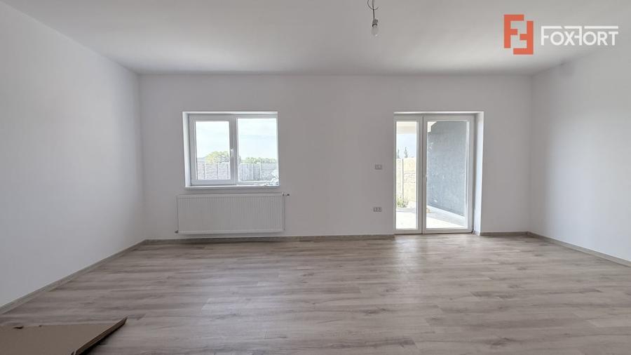 Duplex cu 4 camere cu Canalizare în Moșnița Nouă