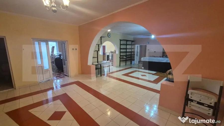 Casă cu 7 camere cu Teren 517 Mp în Lucian Blaga