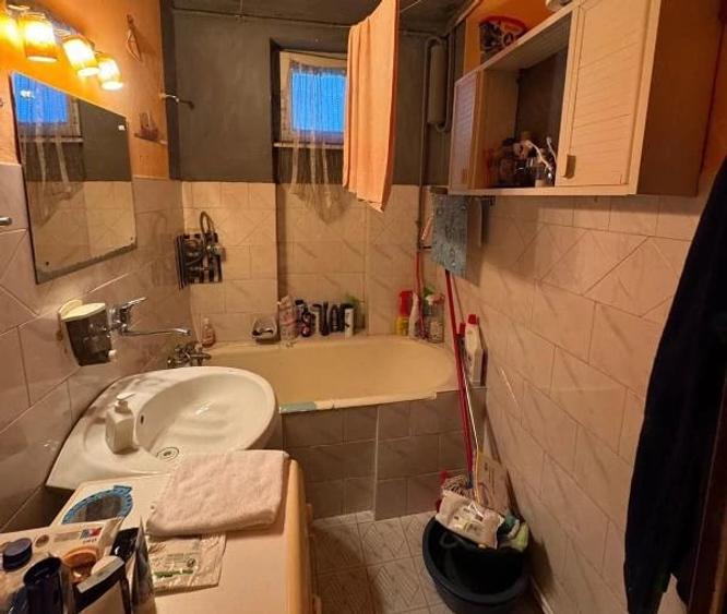 Apartament cu 3 camere semidecomandat în Ultracentral