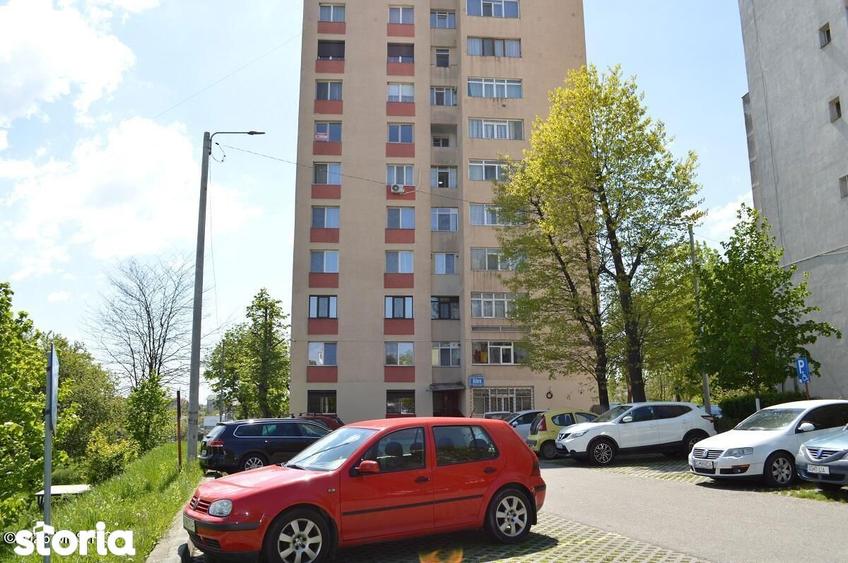 Apartament cu 3 camere în Războieni