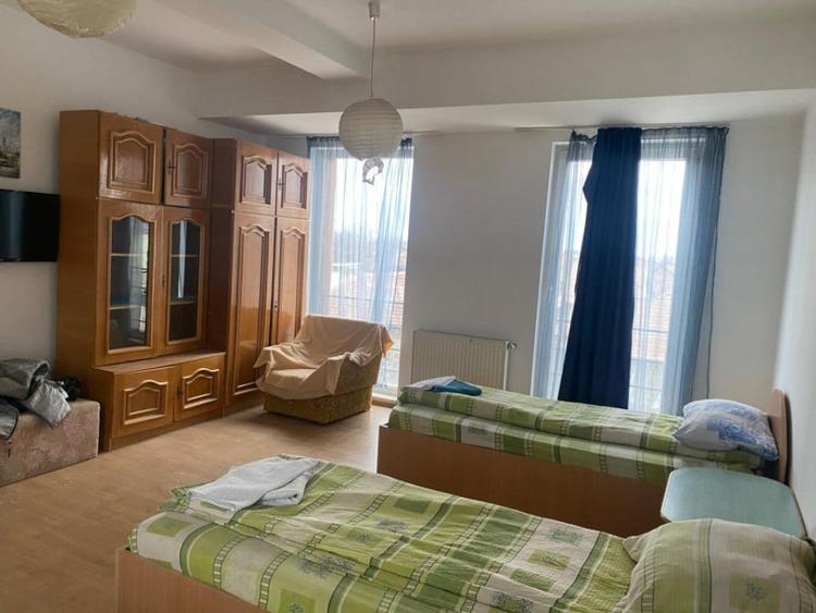 Apartament cu 3 camere decomandat în Mărăști