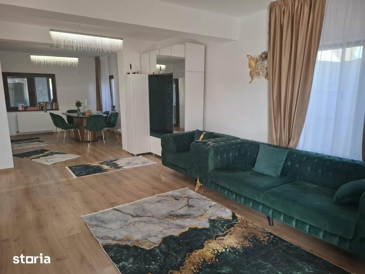 Casă cu 6 camere cu Teren 330 Mp în Moara Vlăsiei