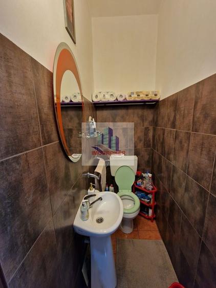 Apartament cu 2 camere decomandat în Central