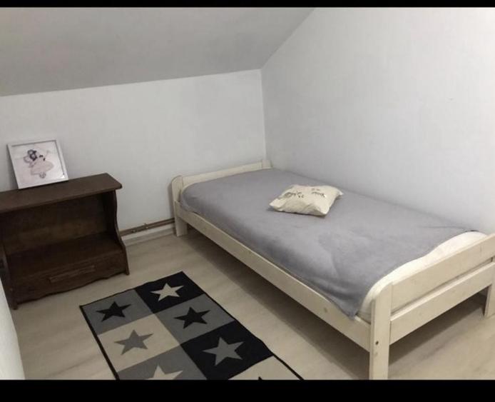 Casă cu 3 camere în Central
