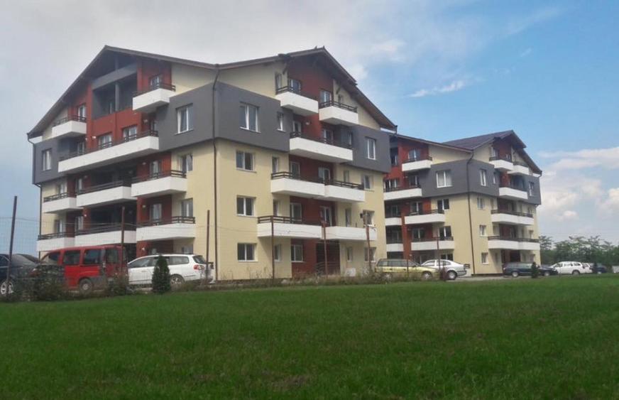 Apartament cu 2 camere decomandat în Sânpetru