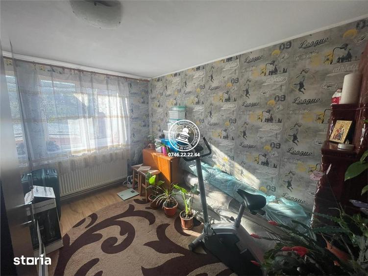 Casă cu 4 camere cu Teren 6200 Mp în Popricani