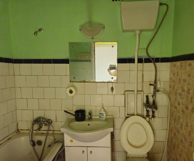 3 camere de renovat  /investitie  Bulevardul Brancoveanu - 5