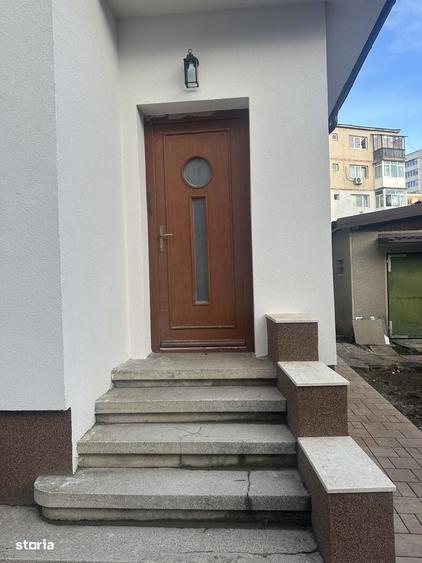 Casă cu 3 camere în Central