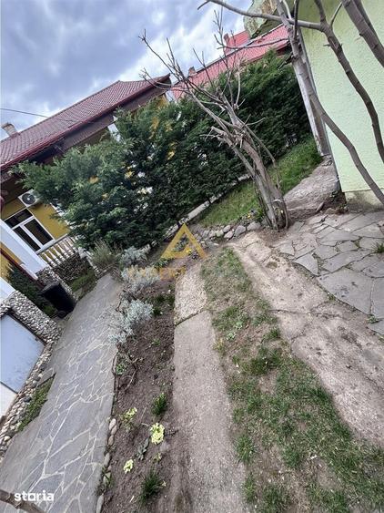 Casă cu 4 camere cu Teren 216 Mp în Valea Roșie