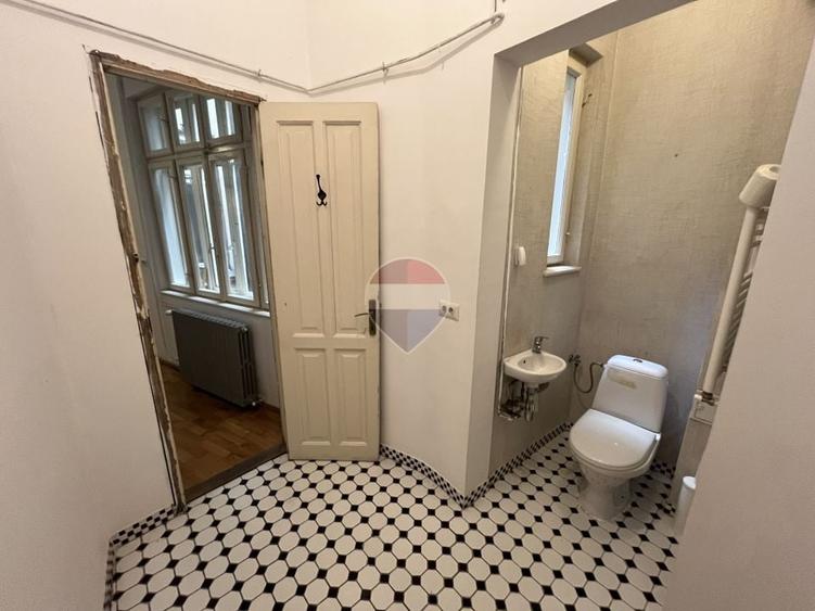 Apartament cu 4 camere circular în Dacia