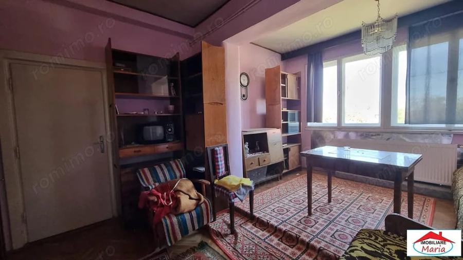 Apartament cu 3 camere decomandat în Central