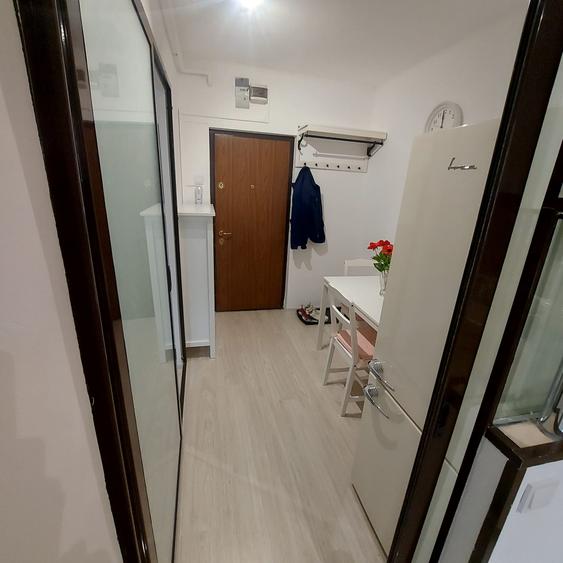 Apartament cu 2 camere semidecomandat în Drumul Taberei — fotografia 2