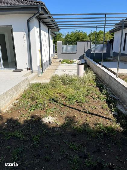 Casă cu 4 camere cu Teren 408 Mp în Oncea