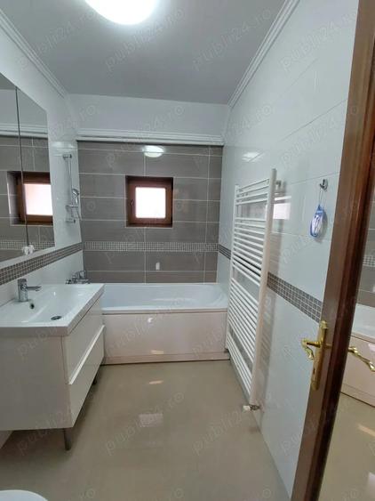 Apartament cu 3 camere decomandat în Micălaca