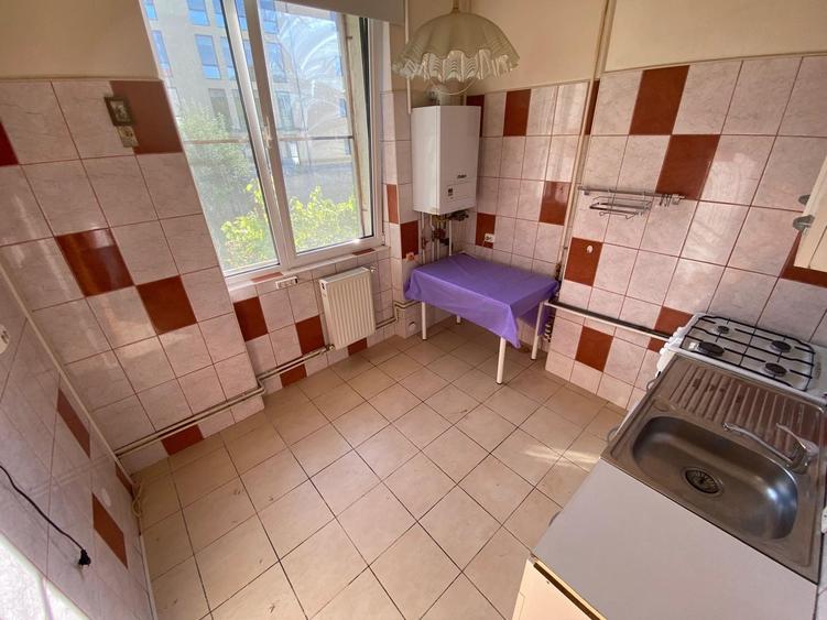 Apartament cu 2 camere decomandat în Băneasa