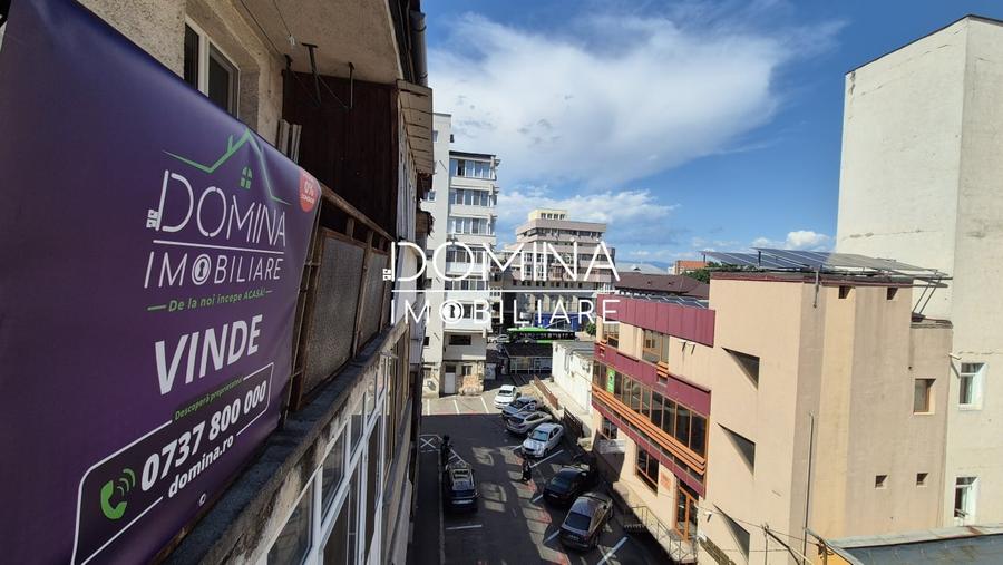 Apartament cu 3 camere semidecomandat, mobilat în Ultracentral
