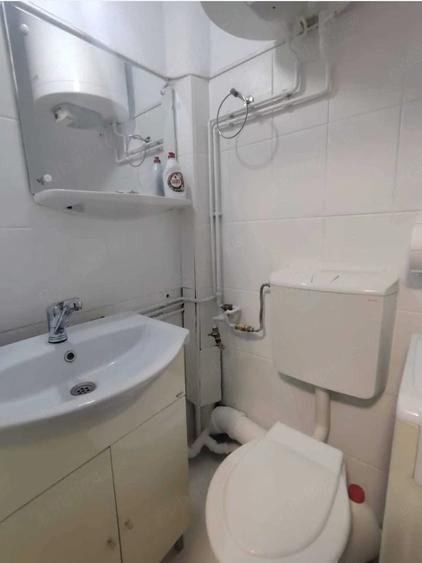 Ofer spre inchiriere garsoniera - 4