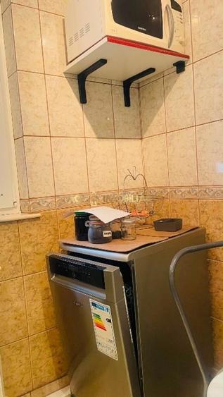 Apartament cu 3 camere decomandat, mobilat în Drumul Taberei
