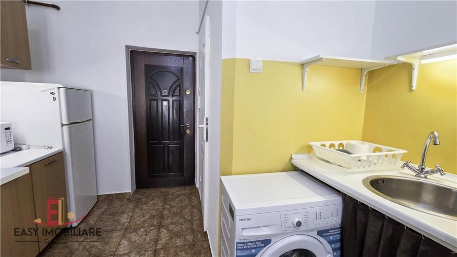 Garsonieră decomandată în Semicentral