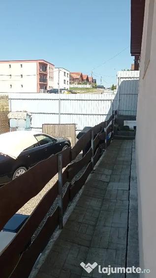Casă cu 4 camere în Criș