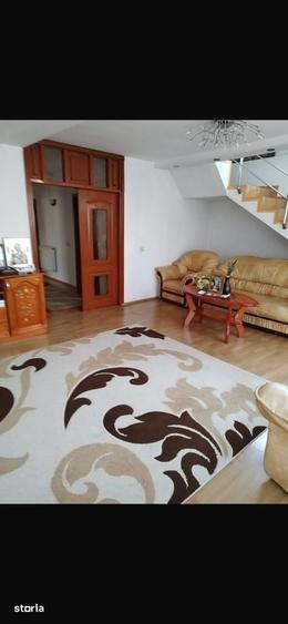 Casă cu 5 camere cu Teren 732 Mp în Central