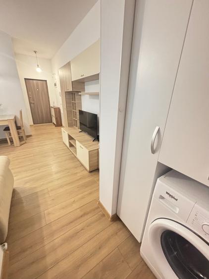Apartament cu 2 camere semidecomandat, mobilat în Aradului