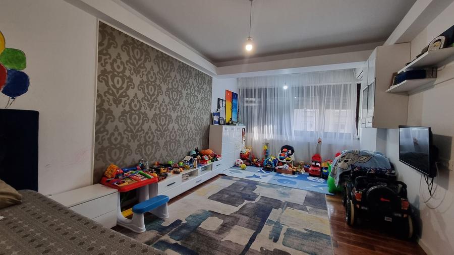 Apartament cu 2 camere decomandat în Cișmigiu