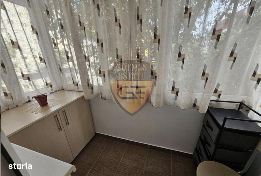 Apartament cu 3 camere în Casa de Cultură