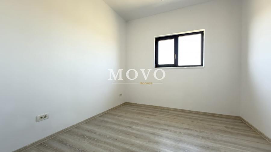 Duplex cu 4 camere cu Canalizare în Moșnița Nouă