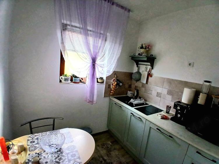 Casă cu 6 camere cu Teren 1000 Mp în Mașca