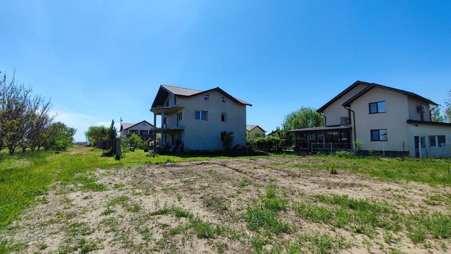 Teren Construcții intravilan de 3000 mp, în Domnești