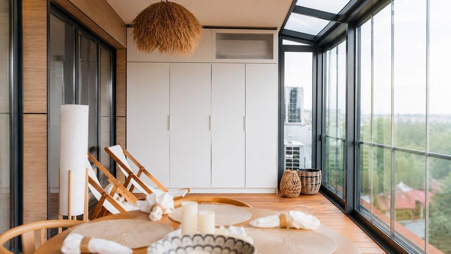 Apartament cu 3 camere decomandat, mobilat în Băneasa