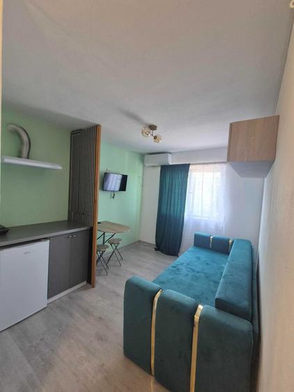 Vand Garsoniera Tip Studio Oras Buzias (Judetul Tm) - 1