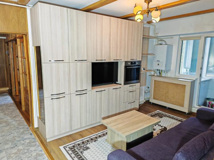 Apartament cu 2 camere decomandat în Tomis III