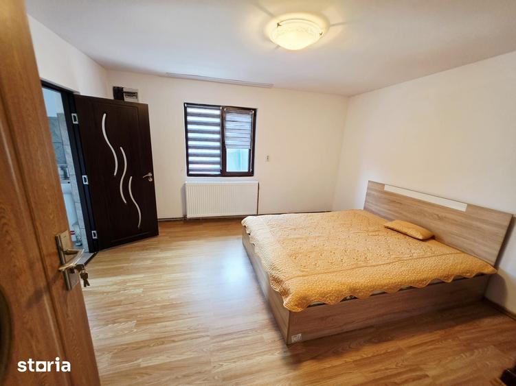 Casă cu 6 camere cu Teren 557 Mp în Berceni