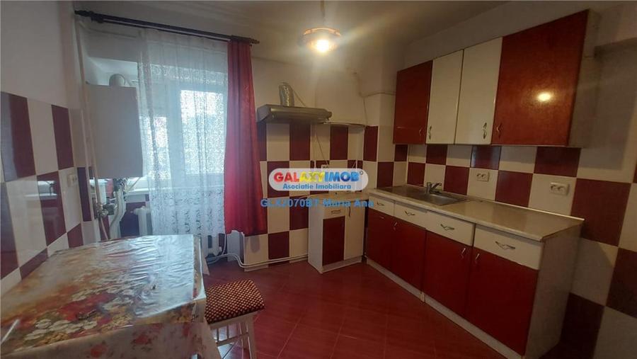 Apartament cu 4 camere decomandat în Ultracentral