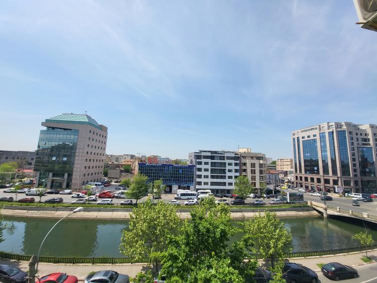 Apartament cu 2 camere decomandat în Unirii