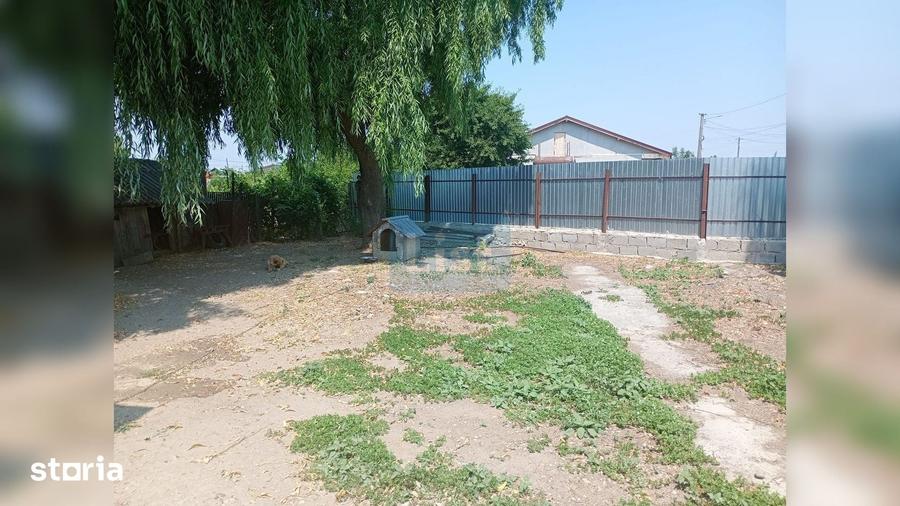 Spațiu comercial, de 77 mp, în Nănești