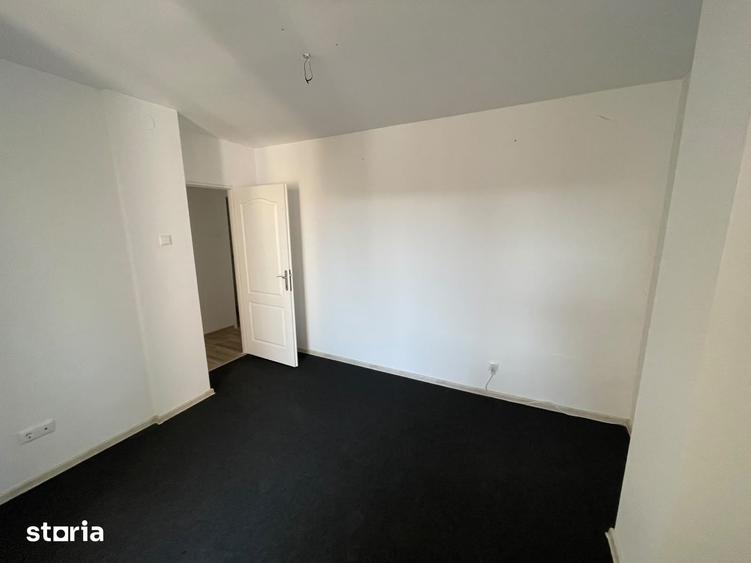 Apartament cu 3 camere decomandat în Orașul Vechi