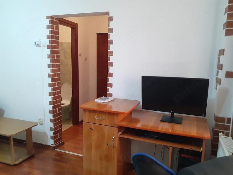 Garsonieră decomandată în Radu Negru