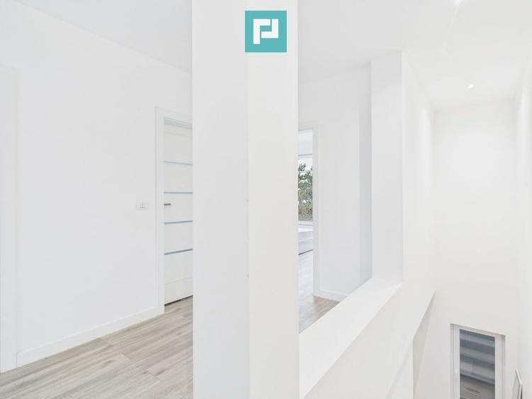 Duplex cu 5 camere cu Canalizare în Giroc