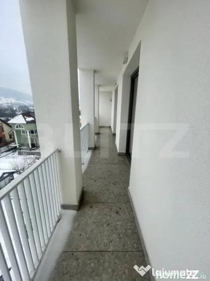 Apartament cu 3 camere decomandat în Calea Moldovei